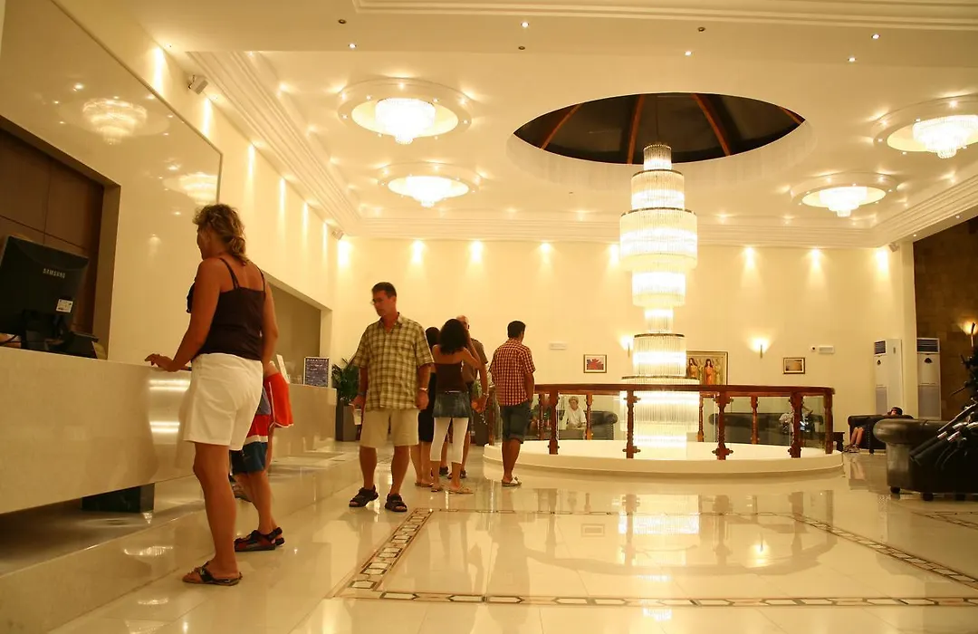 Costa Lindia Beach-1